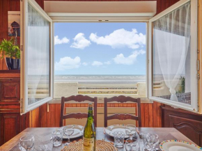 Holiday Home Les pieds dans l'eau by Interhome